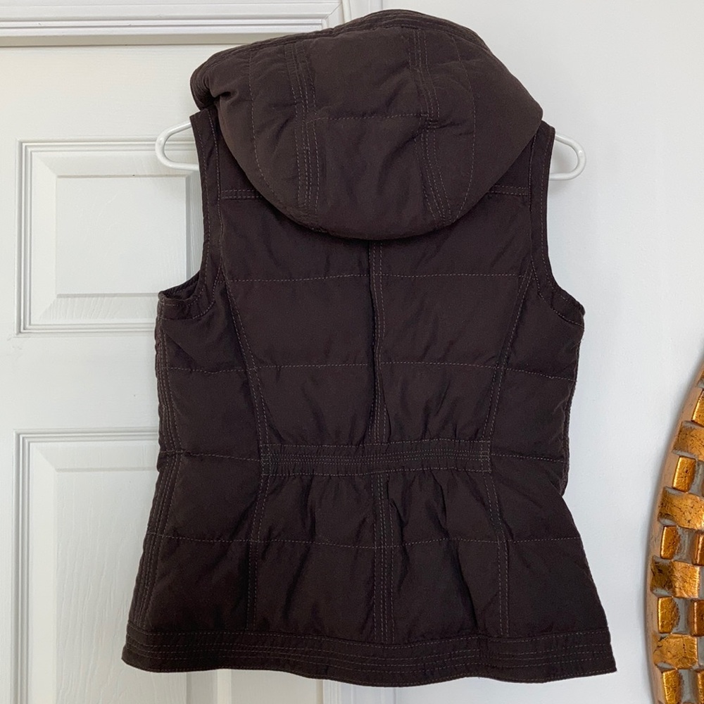 A&F Vest - Picture 2 of 5